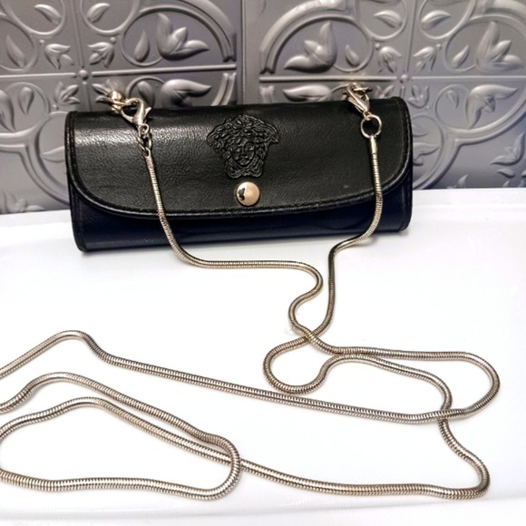 Versace MEDUSA Mini CrossbodyBLACK SUNGLASS Lipstick Carrier Case w Chain VNTG